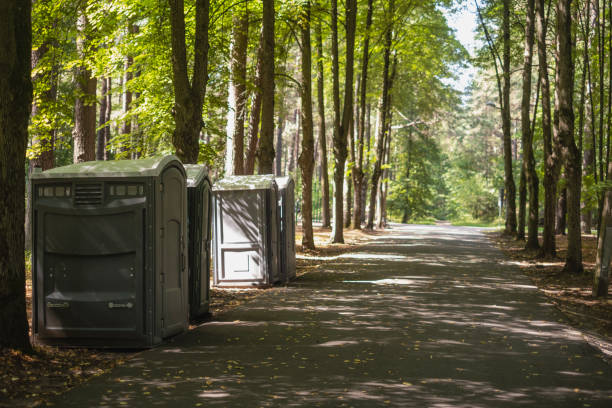 Best Portable restroom trailer rental  in Pelican Bay, FL